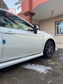 تۆیۆتا کامری